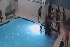 Девятилетняя девочка единственная заметила тонущего малыша