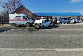 Авария дня. Водитель внедорожника выехал на встречную полосу в Дагестане