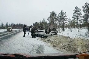 Тест-драйв пройден! Перевёртыш на трассе в Архангельской области