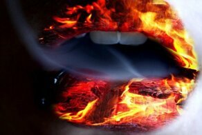 Горят губы: причины, заболевания и методы терапии