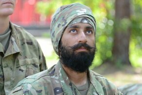 В американской армии разрешили носить бороду и хиджаб