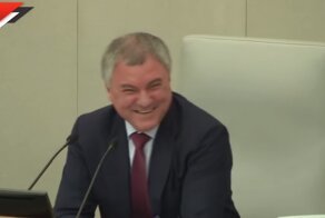 Сортирный юмор: депутат Моляков рассмешил Госдуму предложением насчет туалетов