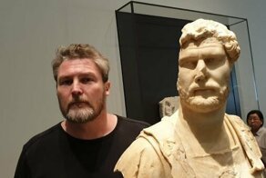 40 человек, повстречавших своих двойников в самых неожиданных местах