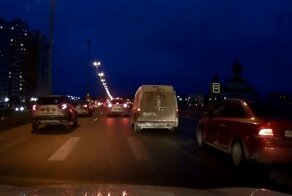 Неработающие стоп сигналы стали причиной небольшого ДТП