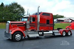 Легендарный тягач Kenworth W900L особой серии ICON 900
