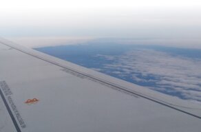 Пассажиры испортили самолет “Победы” в отместку за платный багаж