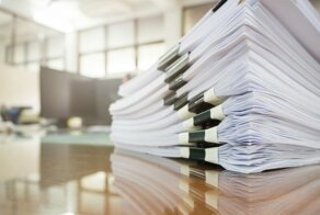 Заметают следы? Российске банки отказываются от бумажных договоров с клиентами