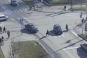 В Беларуси учебный автомобиль сбил женщину на пешеходном переходе