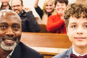 Бизнесмен на старости лет стал отцом-одиночкой