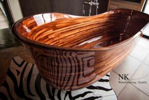 Столяр-судостроитель создает потрясающие ванны из дерева