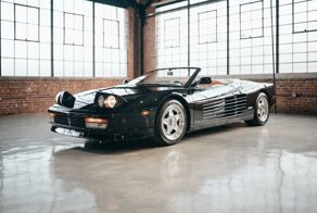 «Такая только у меня и у Майкла Джексона!»: Ferrari Testarossa с откидным верхом