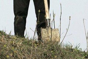 Жительницу Челябинска оштрафовали за то, что она прятала труп мужа вместе с любовником