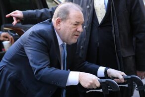 Харви Вайнштейну дали 23 года тюрьмы и ему стало плохо с сердцем