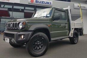 Suzuki Jimny в модификации «бортовой грузовик» из Новой Зеландии