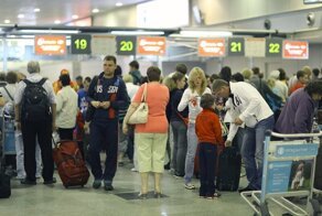 Россия закрывает въезд для иностранцев: пока до 1 мая