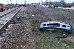 Авария дня. В Дагестане на ж/д переезде погибли два человека