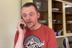 На злобу дня: Саймон Пегг и Ник Фрост сделали пародию на "Зомби по имени Шон"