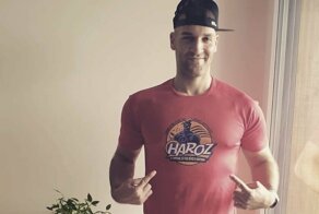 Француз пробежал марафон на своем балконе