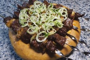 Думба-джигар. Шашлык из печени в духовке