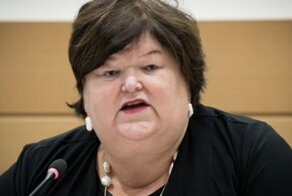 Министр здравоохранения Бельгии стала мемом