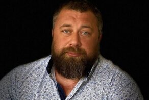Супруга нашла пауэрлифтеру клинику для операции, от которой он так и не очнулся