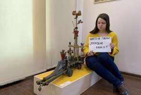 «Никто не бьет в бубен»: сотрудники Красноярского краеведческого музея устроили флешмоб