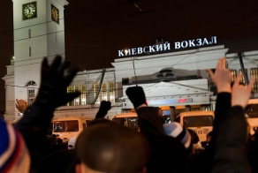 С Манежки на Киевский вокзал (48 фото + 3 видео)