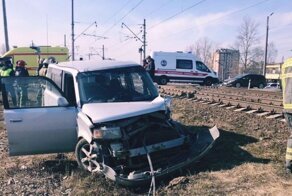 Авария дня. Женщина погибла, выехав на переезд