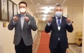 Чиновники Минздрава Казахстана призвали жителей не выходить из дома