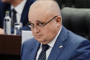 "Я вас очень сильно оштрафую!": губернатор Кузбасса разогнал посетителей и сотрудников магазина DNS