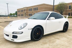 Porsche 911 Carrera S Centro с центральным расположением сиденья водителя