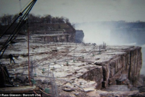 Чистка Ниагарского водопада (8 фото)