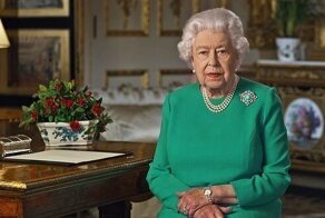 "Это напоминает мне 1940-й год": Елизавета II обратилась с речью к нации