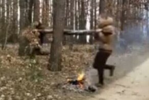 Как два поляка бревно ломали