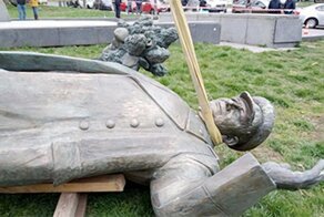 Следственный комитет возбудил уголовное дело из-за сноса памятника маршалу Коневу в Праге