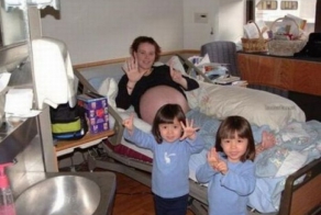 Они просто хотели третьего ребенка (8 фото)