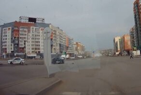 В Челябинске во время дезинфекции улиц в ДТП попал полицейский автомобиль