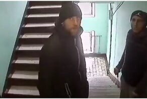 Законопослушные граждане испугались камеры в подъезде