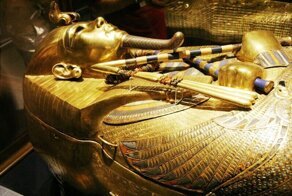 За что фараона приговорили к забвению?