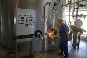 Сотрудниц сахарозавода, жаловавшихся на сексизм, перевели на тяжелую работу