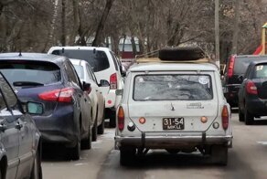 Выжившие из СССР: 10 старых автомобилей на черных номерах