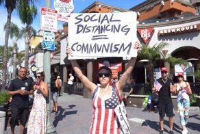 США бунтуют: громкие лозунги американцев против карантина