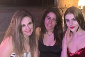 19-летняюю англичанку взяли на содержание сразу 6 папиков