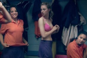 Парни в женской раздевалке