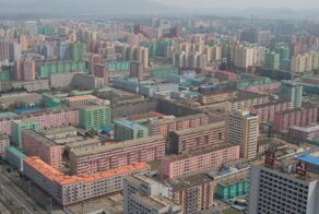 "Скупают овощи, муку и сахар": американские СМИ сообщают о панике в КНДР