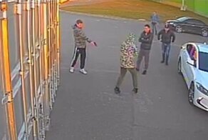 В Пскове из должника пытались выбить деньги стрельбой по ногам