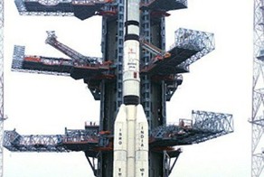 Взрыв беспилотного ракетоносителя (7 фото)