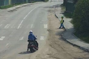 Искусственный пешеход пал жертвой неумелого скутериста