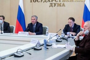 В Думе объяснили, почему нельзя раздать деньги россиянам