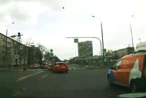 Авария дня. Мотоциклист влетел в легковушку